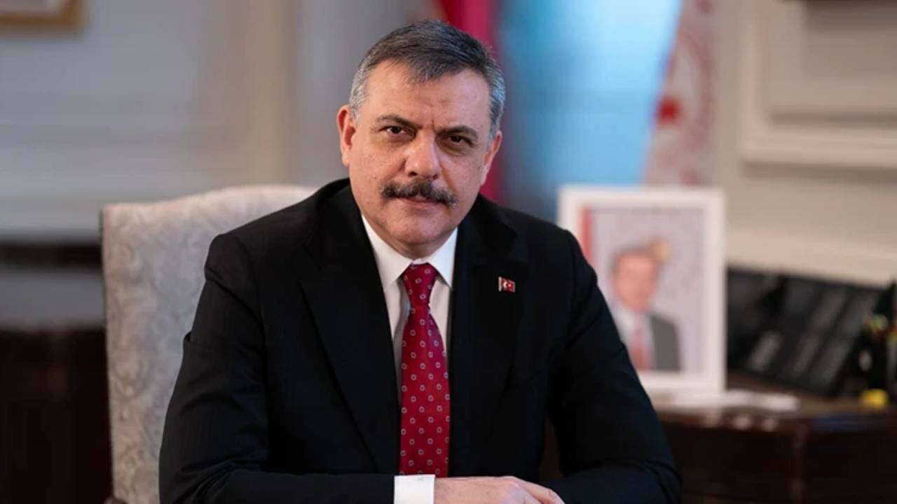 Türk futbolunda büyük deprem: Bakanlık devrede, Erman Toroğlu o görüşmeyi ifşa etti! 6